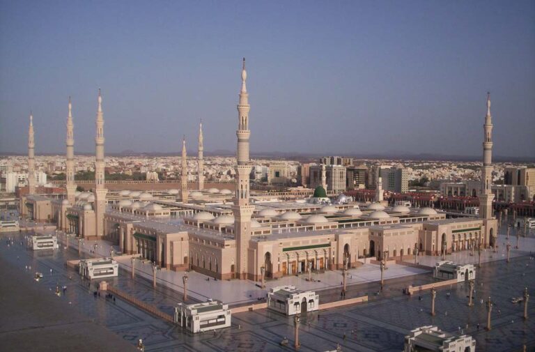 Islamic University of Madinah Scholarship
